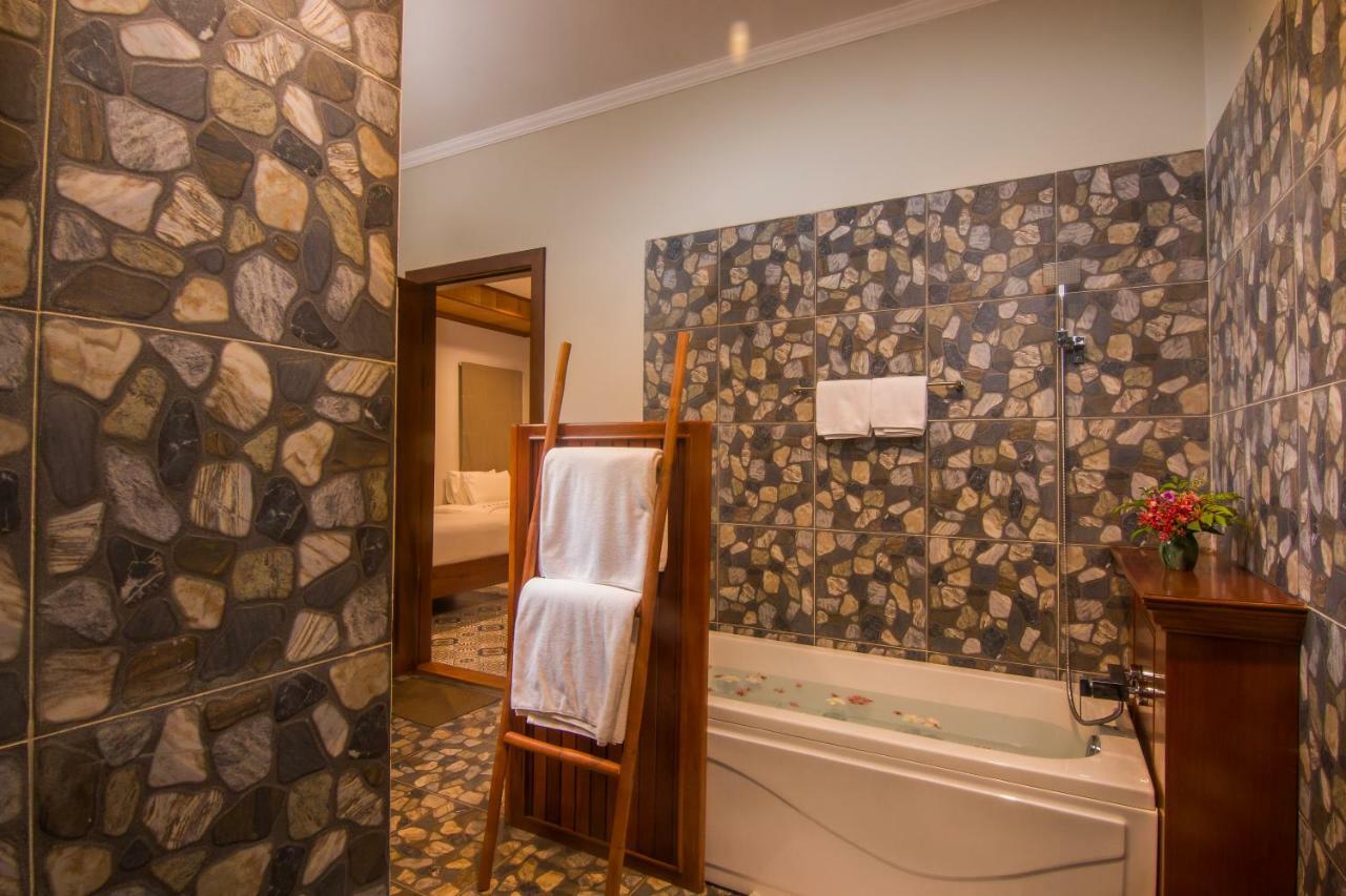 Bb Angkor Hotel 5*