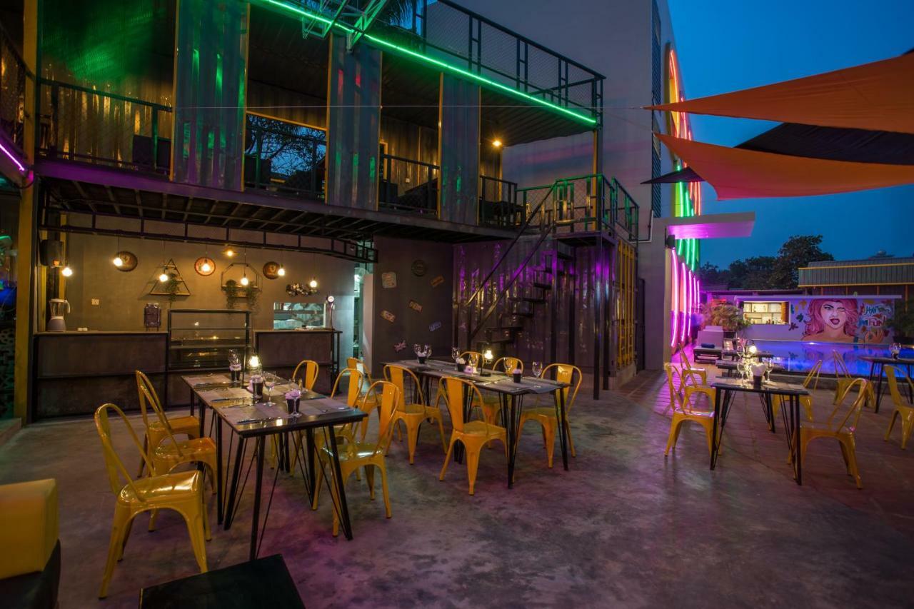 White Rabbit (adults Only) Hostel *