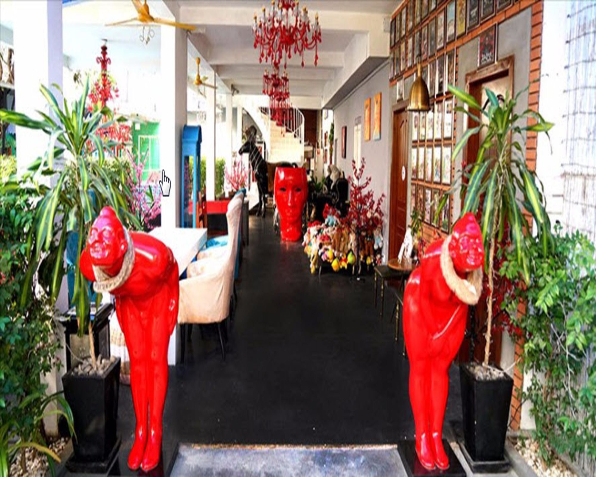 White Rabbit (adults Only) * Siem Reap