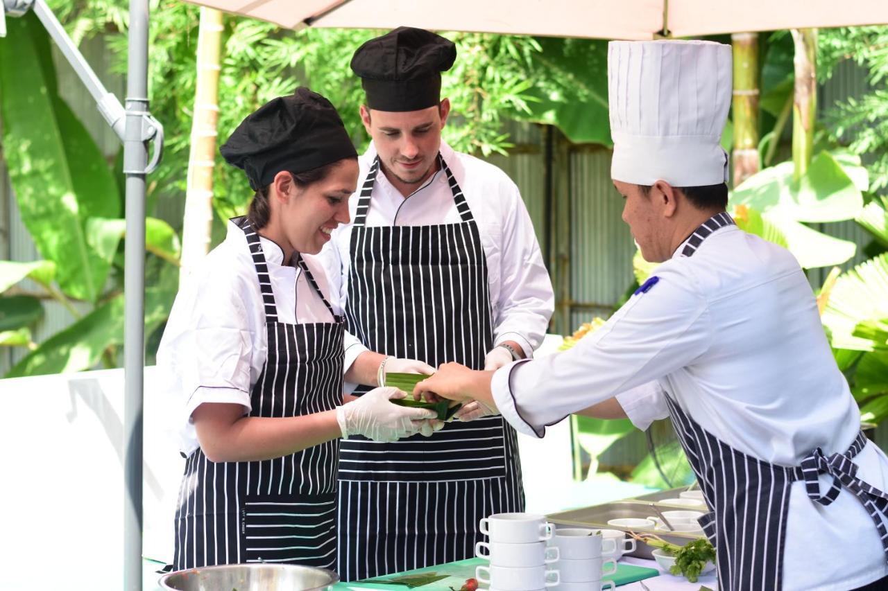 Hotel Hillocks & Siem Reap