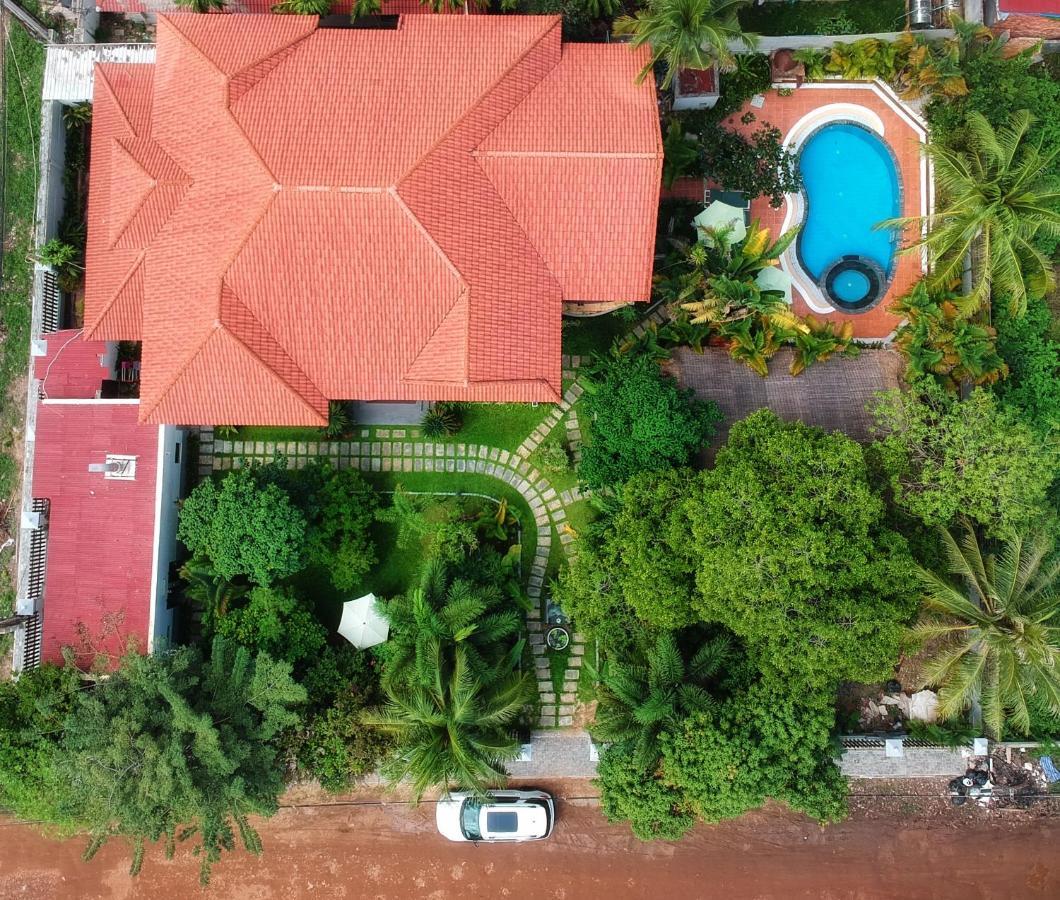 Angkor Yellow Villa Villa