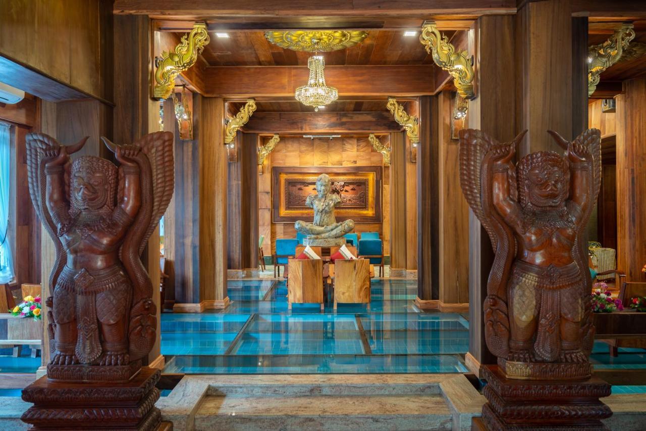 Ta Prohm & 4*