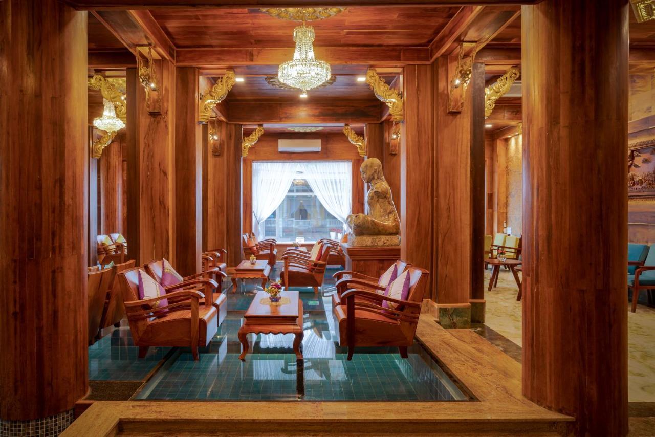 Ta Prohm & Hotel Siem Reap