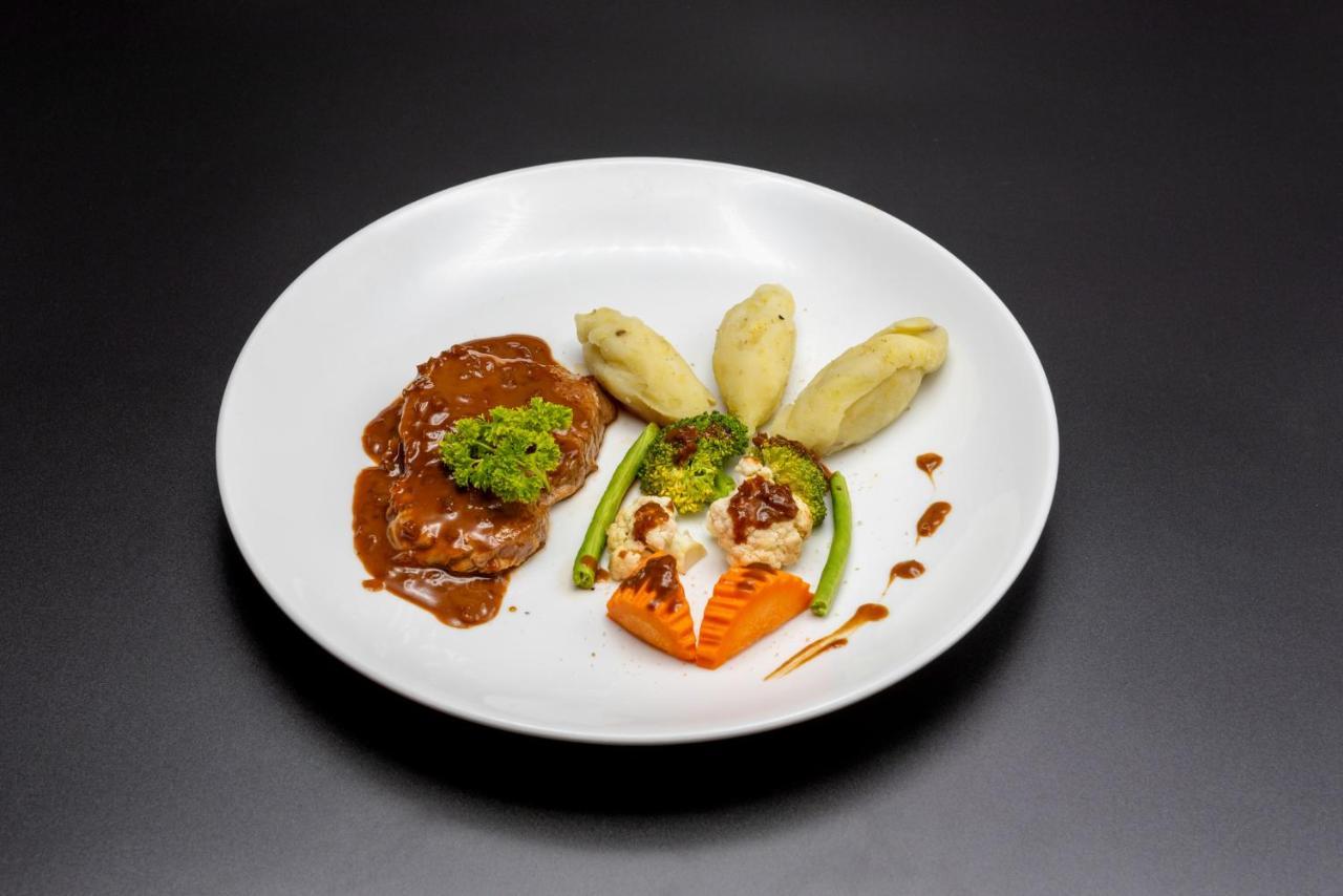 Molito Blanc Postel 4* Siem Reap