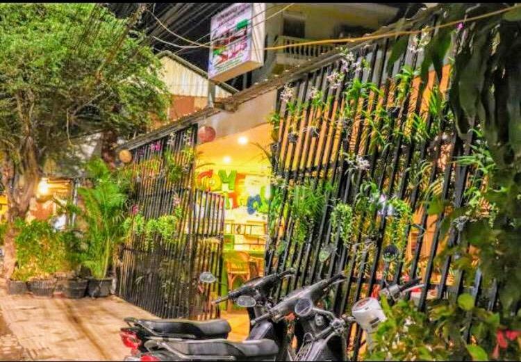 Anu And Bistro 3*