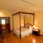 Angkor Holiday Hotel