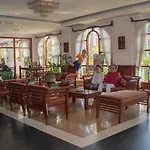 Angkor Holiday Hotel