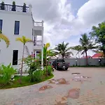 The Falcon Villa