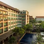 Royal Empire Premium Hotel