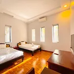 Luxury Angkor Resort & Sky Lounge