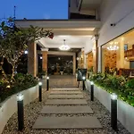 Glorious Belle Hotel