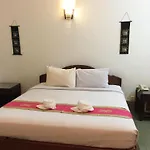 Central Night Hotel