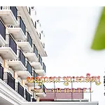Solar Hotel