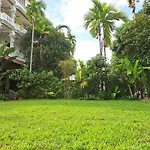 Nary Villa