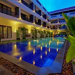 New Riverside Hotel