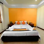 Vplus Hotel
