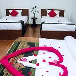 Thonnaka Boutique