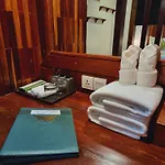 Vid Angkor Boutique