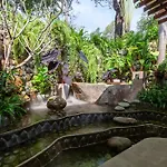 Lynnaya Urban River Resort