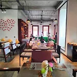 Mera Residence