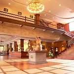 Apsara Holiday Hotel