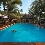 Neak Pean Hotel - Wooden House