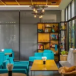 Secondfold Residence