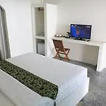 Aroon Boutique Villa