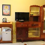 Seven Candles Guesthouse