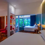 Solitaire Kamreuk Resort