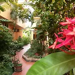 Robam Inn