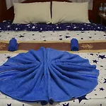 Alis\' House