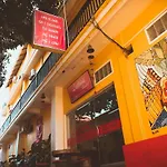Latinos Hostel