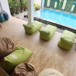 Cozycloud Backpackers Hostel