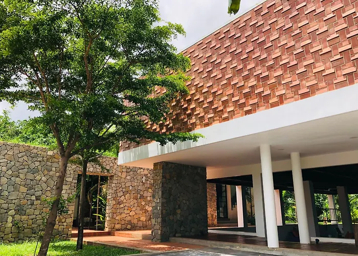 Tropical Garden House