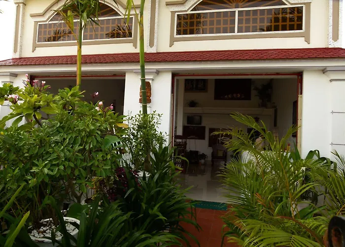 Overflow Guesthouse