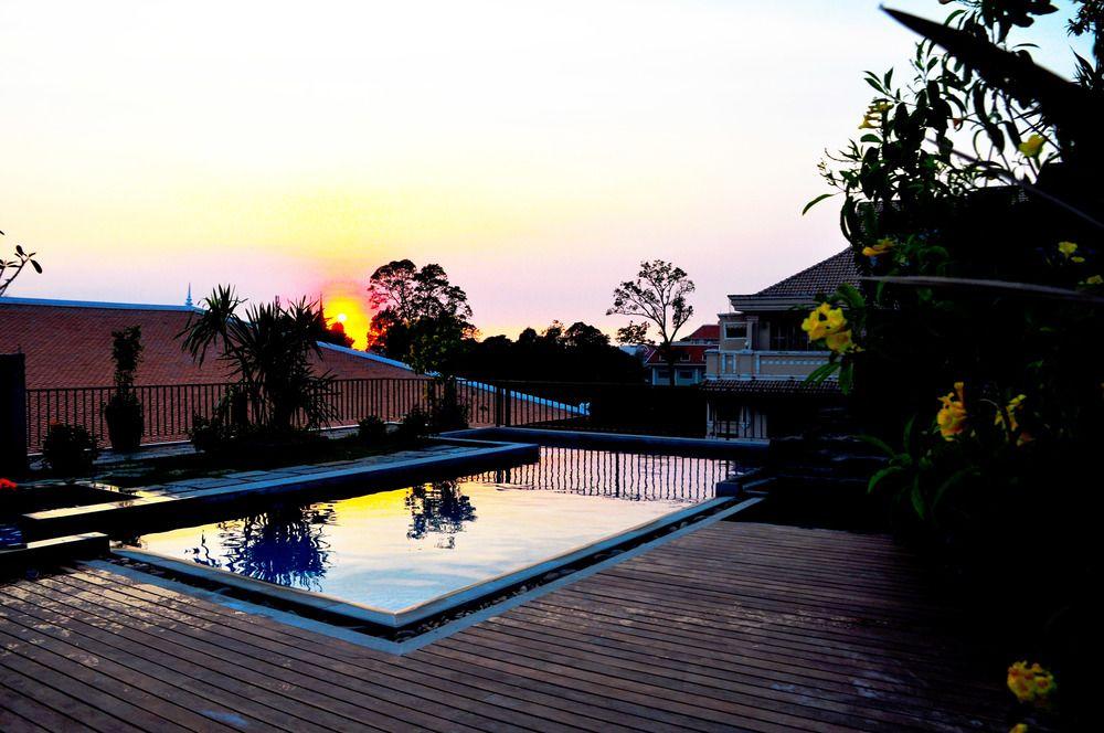 Sun Hotel