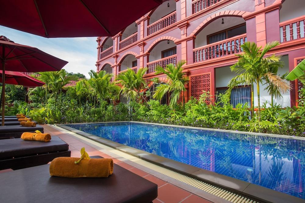 Bou Savy Hotel 3*