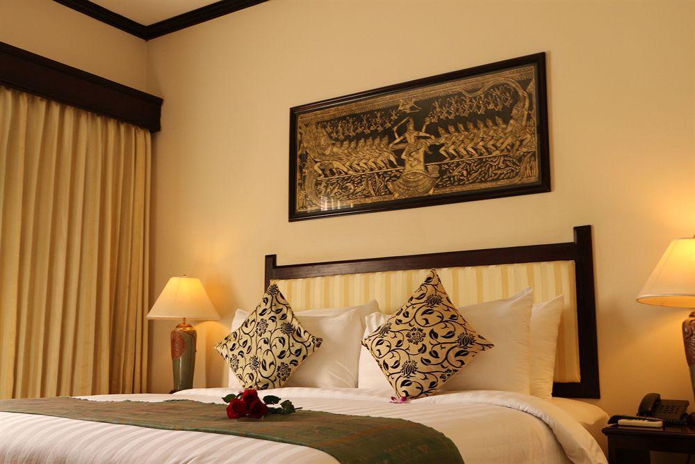 Grand Sunset Angkor Hotel