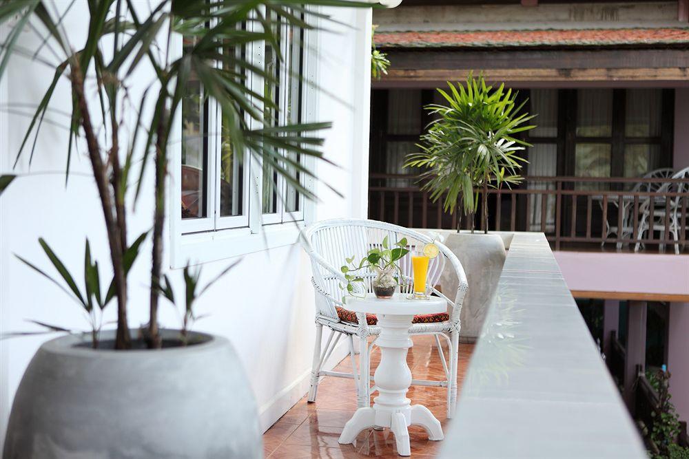 Hotel The Frangipani Garden &