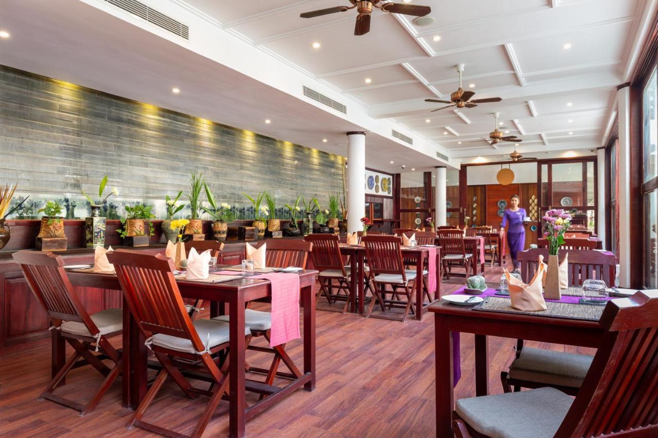 Montra Nivesha Hotel 5*