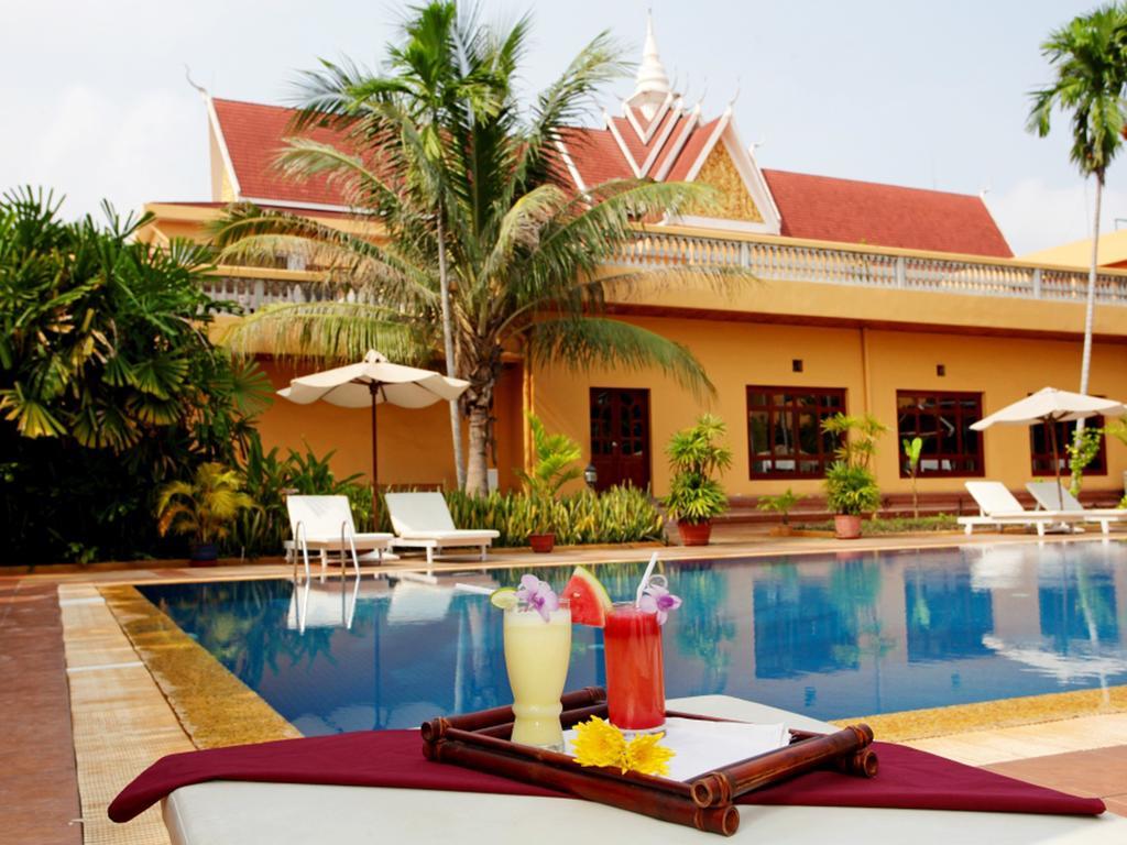 Angkor Hotel