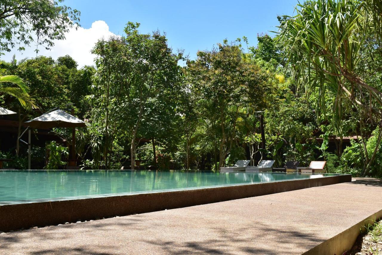 Palm Village & 4* Siem Reap