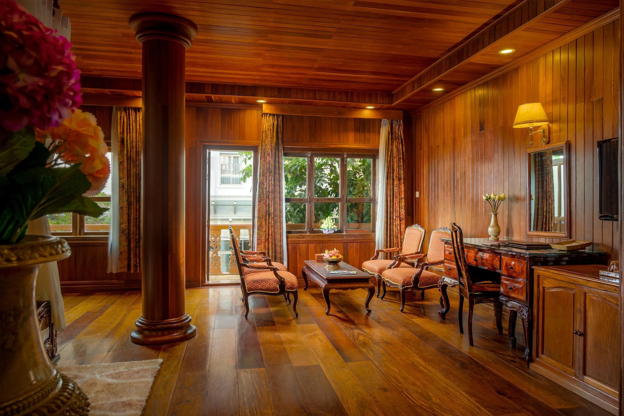 Ta Prohm & Hotel Siem Reap