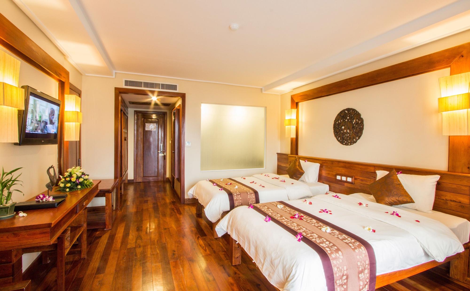 Royal Empire Premium Hotel
