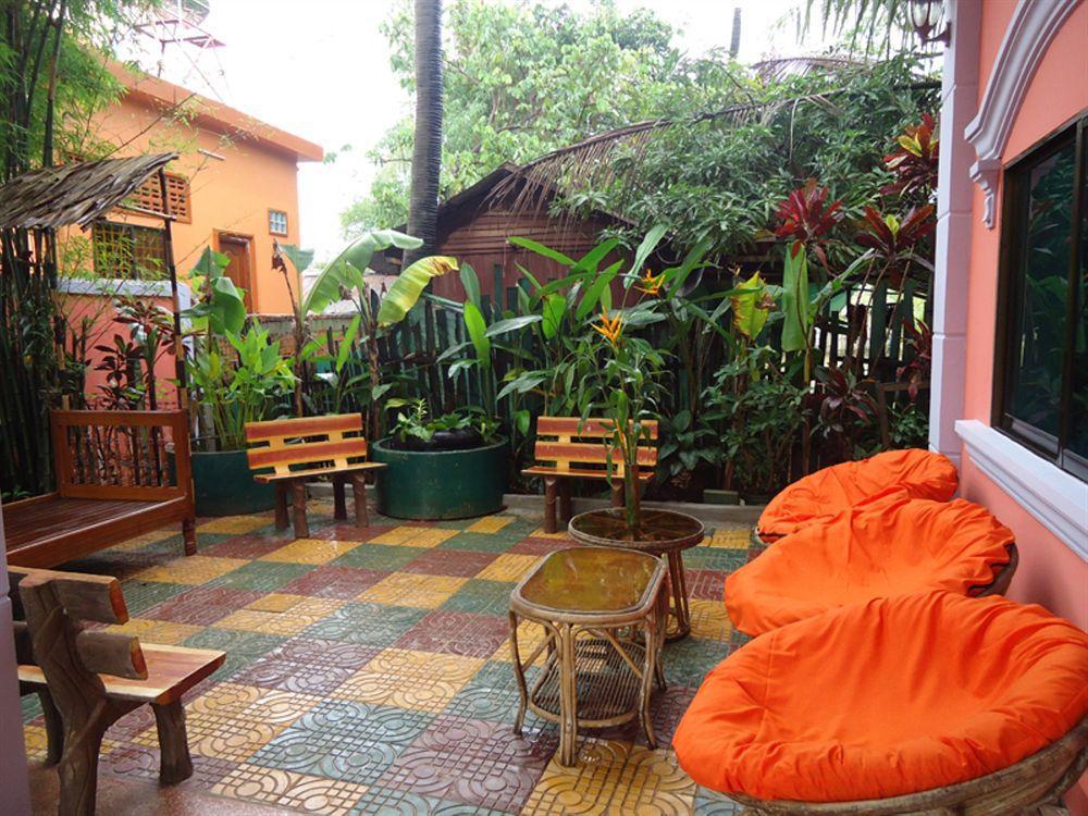 Hotel Jasmine Garden 2*