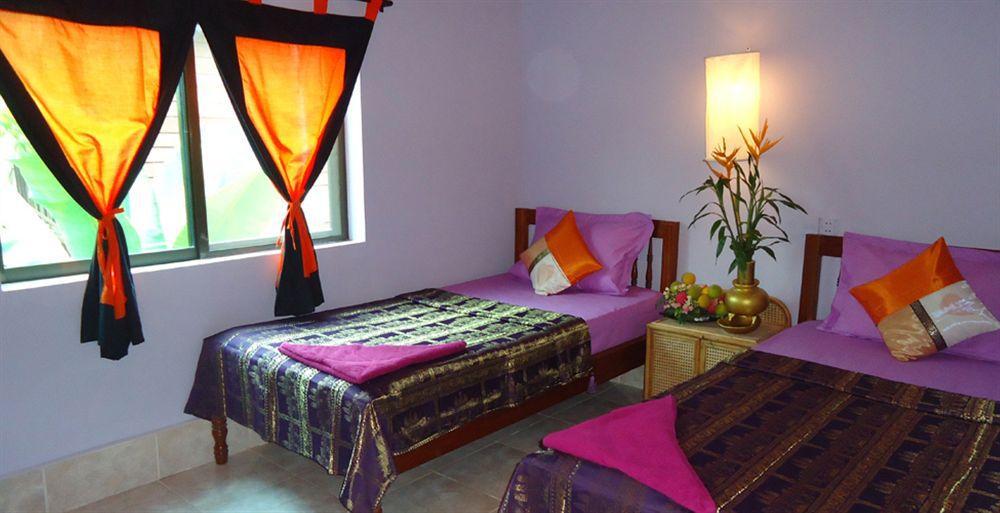 Jasmine Garden Hotel 2*