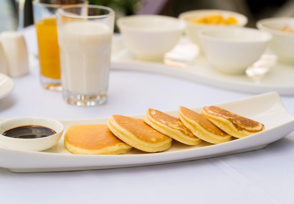 Hotel De La Chheng Siem Reap