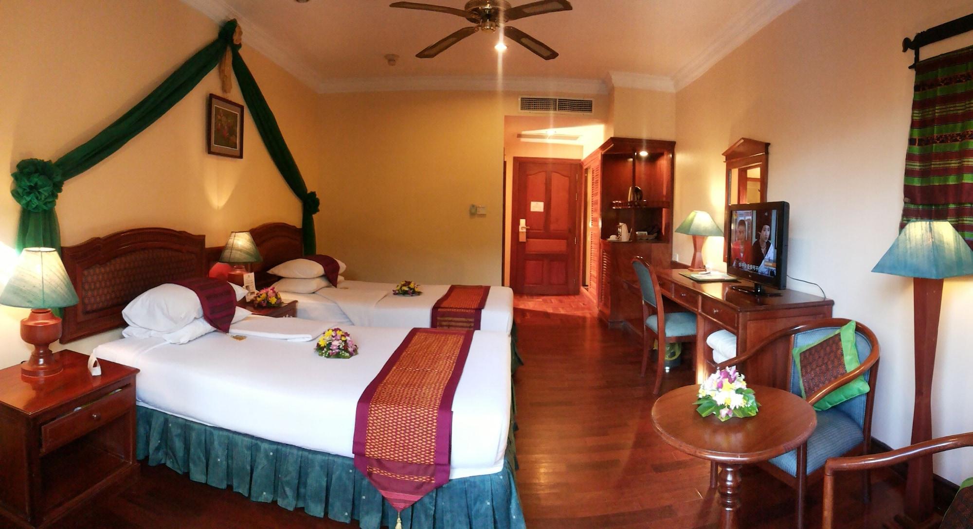 Apsara Angkor & Conference 4*