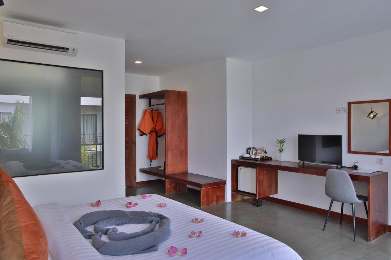 Corner Hotel 4*
